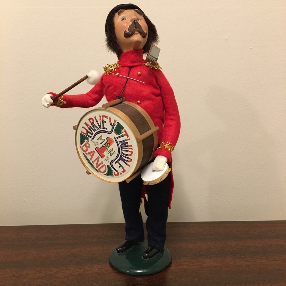 Byers' Choice Caroler - Harvey Twiddle's One Man